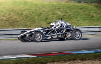 Jízda v Ariel Atom 3.5 na Masarykově okruhu