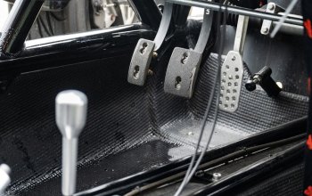 Jízda v Ariel Atom 3.5 na Masarykově okruhu