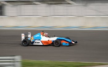 Atom Ariel vs. Formule F4 Mygale