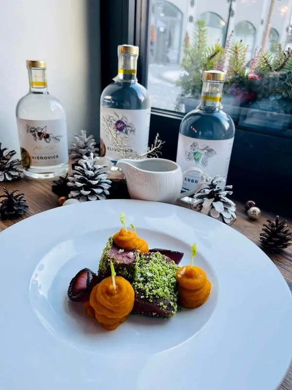 Noc na zámku s degustačním menu