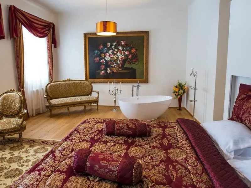 Noc na zámku s wellness a masáží