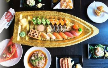 Degustační Royal menu sushi pro 2 osoby: 5 chodů