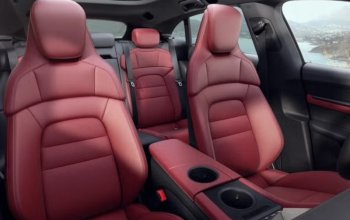 Jízda elektromobilem Porsche Taycan Cross Turismo…