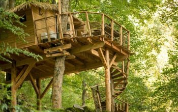 Ubytování v Treehouse pod Ještědem pro 2 + snídaně