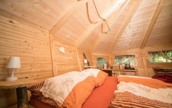 Ubytování v Treehouse pod Ještědem pro 2 + snídaně