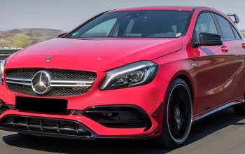 Jízda v Mercedes-Benz A AMG 45 na polygonu