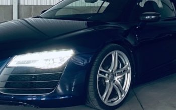 Jízda v Audi R8 na polygonu