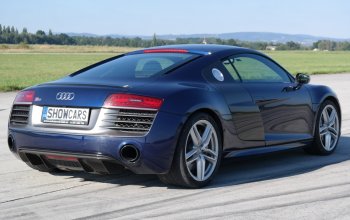 Jízda v Audi R8 na polygonu