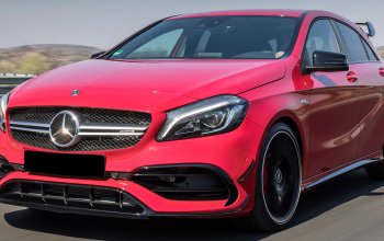 Jízda v Mercedes-Benz A AMG 45 na okruhu Autodrom…