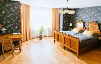 Únik do prvorepublikového apartmánu v Českém krasu – dárek a zážitek