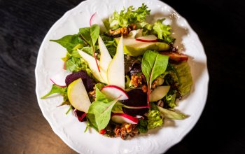 4chodové vegetariánské menu + neomezená konzumace nápojů – dárek a zážitek