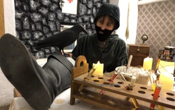 Útěk z alchymistické laboratoře: Úniková hra