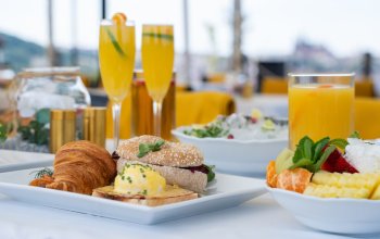Exkluzivní brunch s výhledem na Prahu