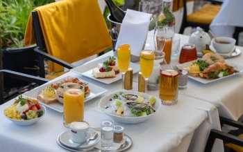 Exkluzivní brunch s výhledem na Prahu