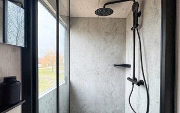 Glampingový pobyt na Slovácku: Posed u trati