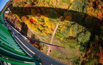 Bungee jumping z nejvyššího mostu ČR