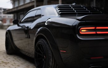 Zážitková jízda autem Dodge Challenger