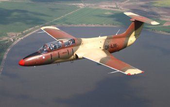 Zážitkový let stíhačkou L-29 Delfín