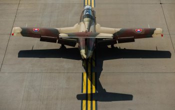 Zážitkový let stíhačkou L-29 Delfín