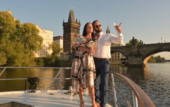 Plavba na luxusní jachtě s neomezenou konzumací…