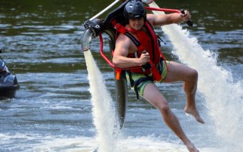 Flyboard, Hoverboard nebo Jetpack: Adrenalinový…