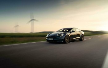 Jízda nejrychlejší Teslou S Plaid Jízda nejrychlejší Teslou S Plaid