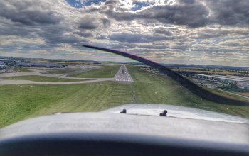 Pilotem letadla na zkoušku: Přistání na letišti…