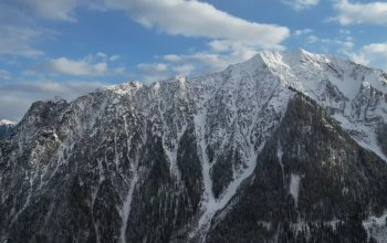 Vyhlídkový let letadlem nad Alpami