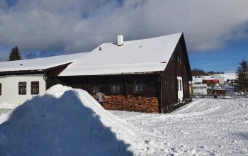 Ubytování v alpské roubence na Šumavě