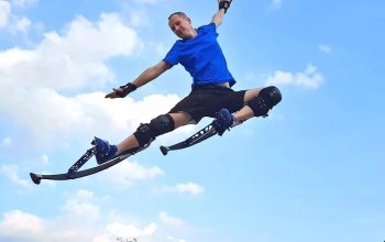 Lekce skákání na skákacích botách A-jump