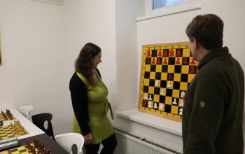 Šachové kurzy a zápasy s mistrem