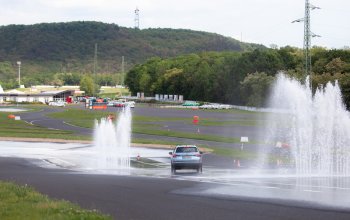 Zábavný kurz bezpečné jízdy