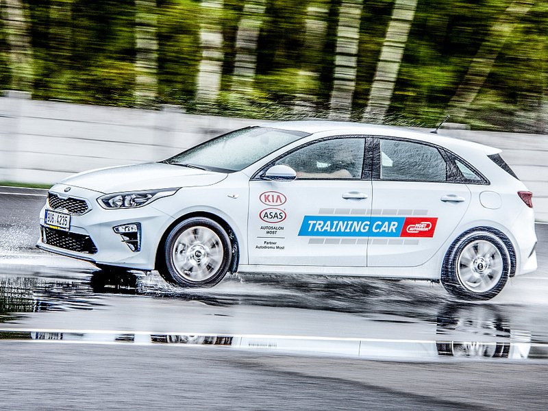 Kurz bezpečné jízdy pro nováčky