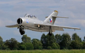 Let unikátní českou stíhačkou MiG-15: Hradec Králové