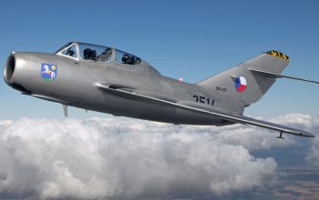 Let unikátní českou stíhačkou MiG-15: Hradec Králové