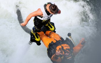 Tandemová lekce flyboardingu