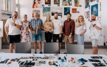 Zážitkový kurz výroby dřevěných hodinek Zážitkový kurz výroby dřevěných hodinek