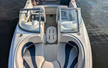 Plavba s kapitánem na motorovém člunu