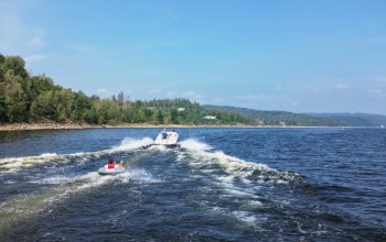 Plavba s kapitánem na motorovém člunu