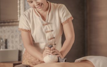 Antistresová masáž zad, šíje a hlavy