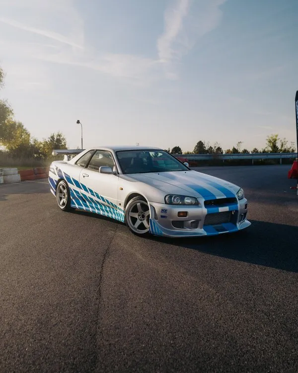 Jízda na polygonu v legendě Nissan Skyline