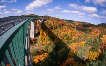 Bungee jumping z nejvyššího mostu ČR