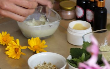 Kurz výroby přírodní kosmetiky z bylinek