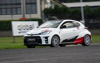 Jízda na okruhu v Toyota GR Yaris