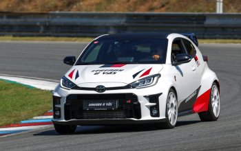 Jízda na okruhu v Toyota GR Yaris