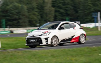 Jízda na okruhu v Toyota GR Yaris