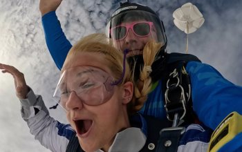 Tandemový seskok padákem