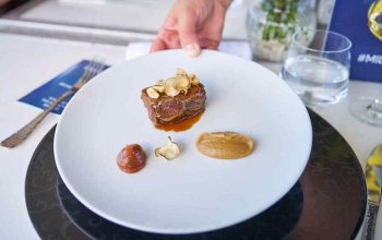 Tapas & Cava ve výšce nad Prahou