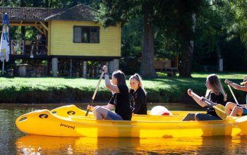 Splutí Jizery na kánoi nebo raftu