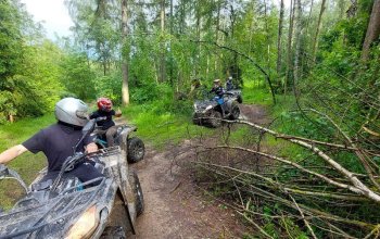 Extrémní jízda na čtyřkolce